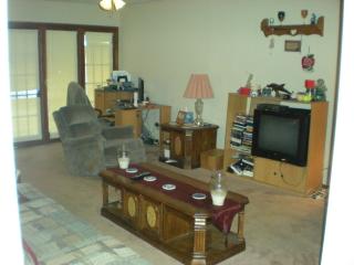 4700 Retreat Rd