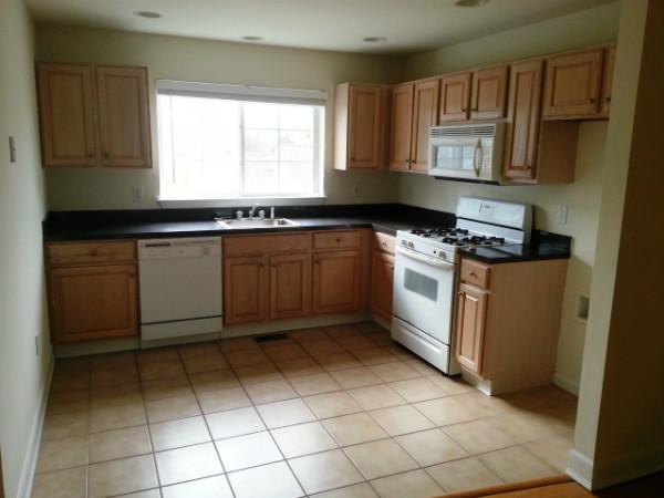 560 Silver Sands Rd