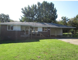 2511 S Berkley Dr