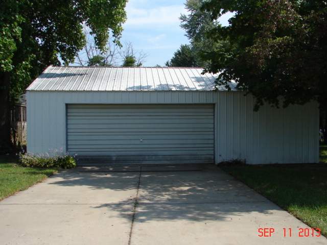 75 Stone St S