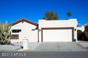 10416 E Elmhurst Dr