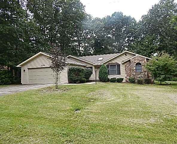 114 Lakewood Dr