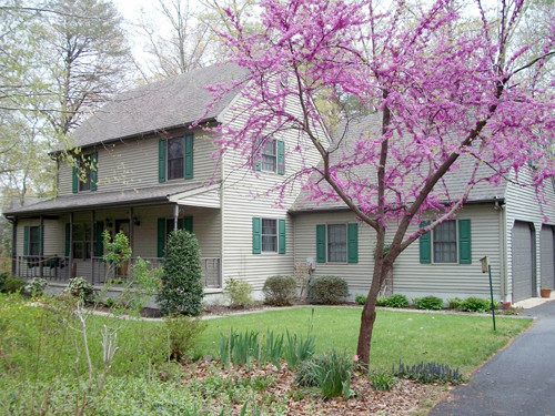 2 WHISPERING WOODS DR