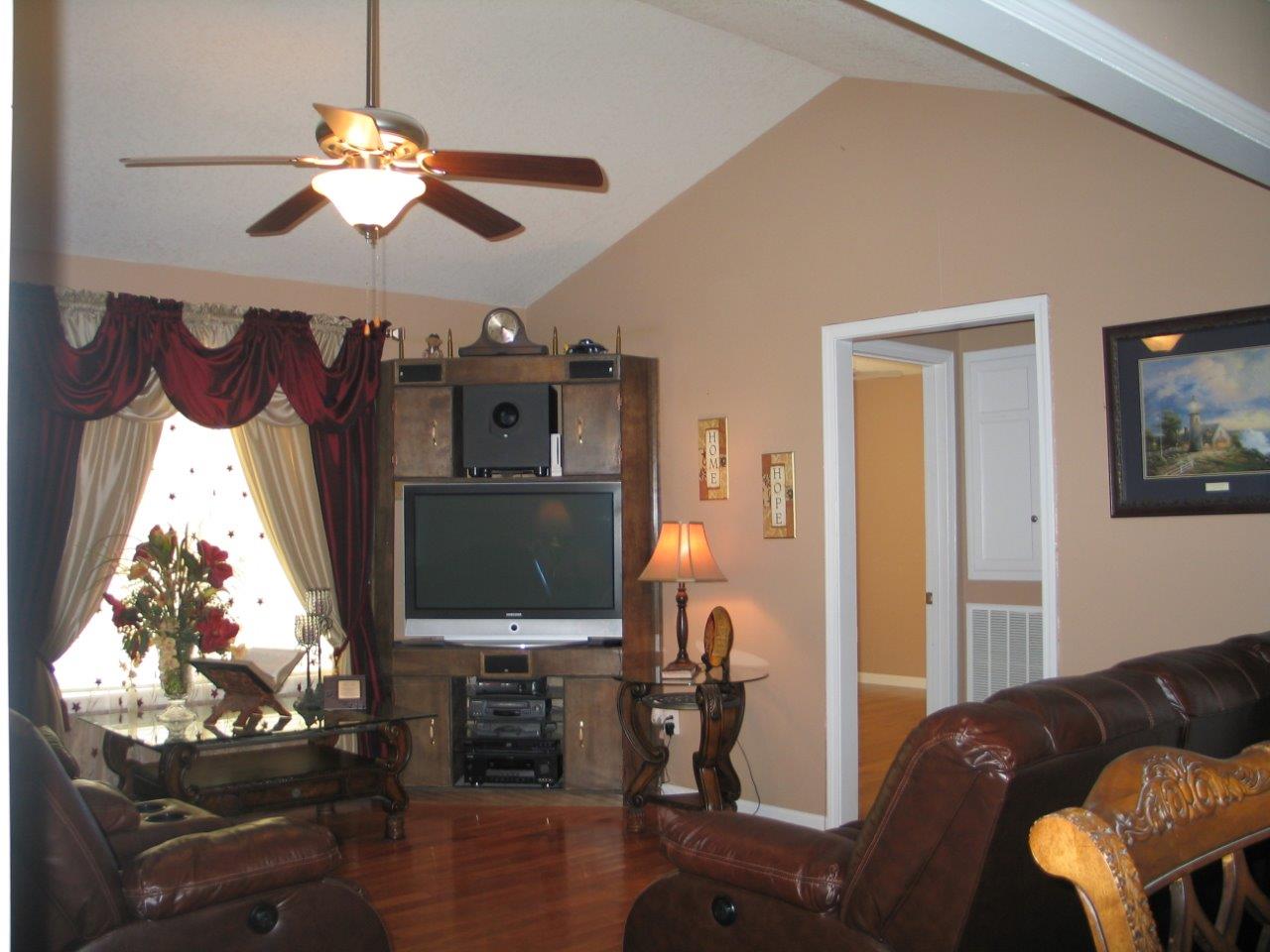 193 Devon Circle