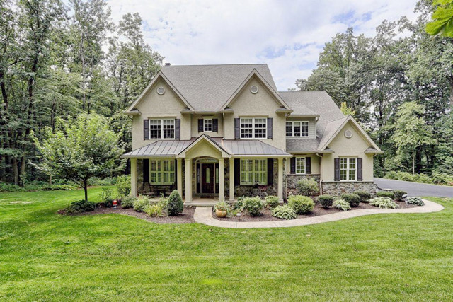 123 IRON VALLEY DRIVE