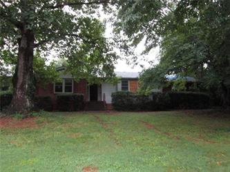 3 Scotland Cir