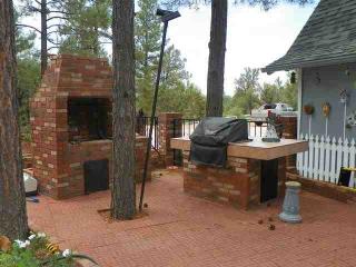 1051 N 22nd Ave