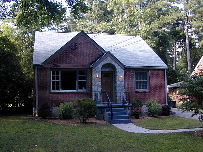1896 Grandview Circle Se