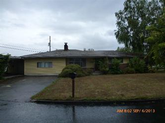 2740 15th Pl