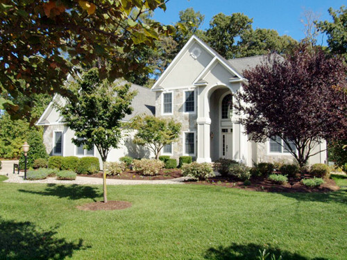 154 WEST SHORE DR