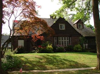 95 Raymond Ave