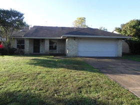 1328 Sylvan Dr
