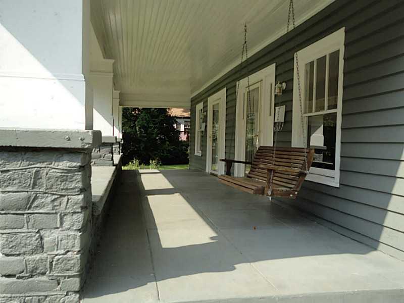 670 Waldo Street Se