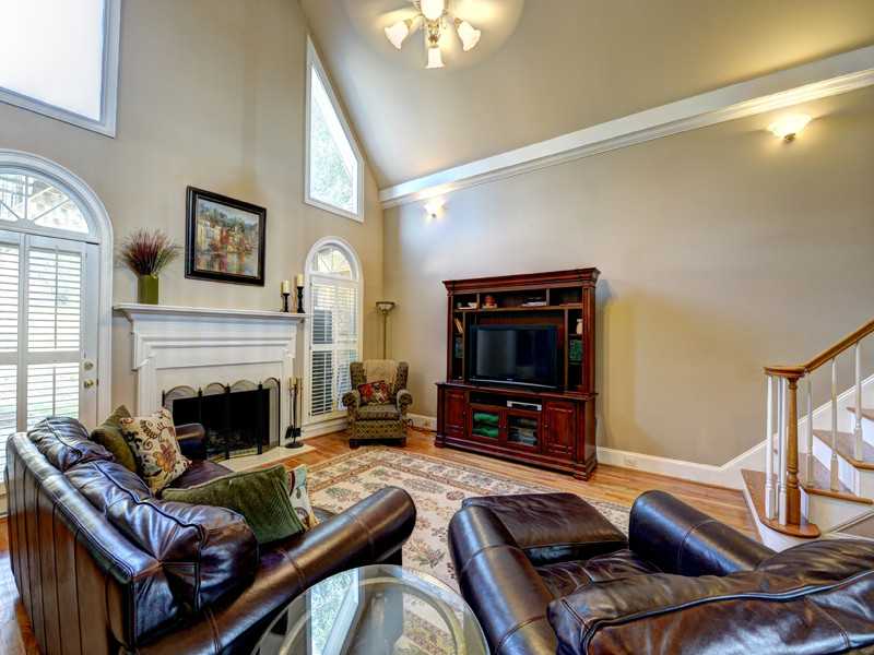2860 Greystone Lane
