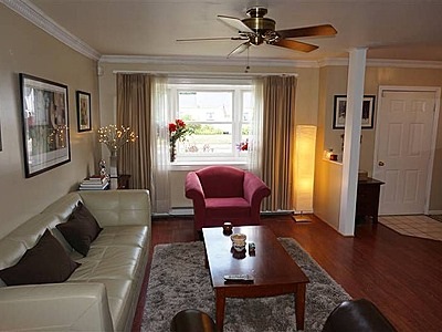 989 east broadway