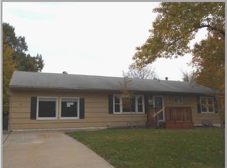 8429 West 69th Ter