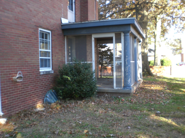 545 Lodge Ave