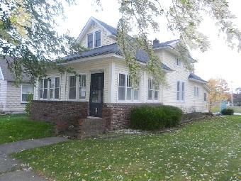 225 E Maple St