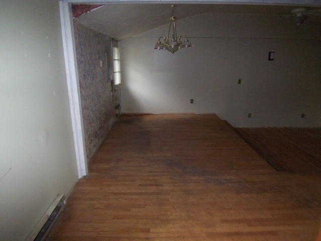 70 Forest Rd