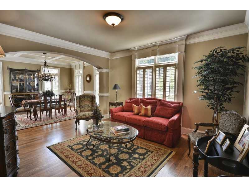 7967 Magnolia Square