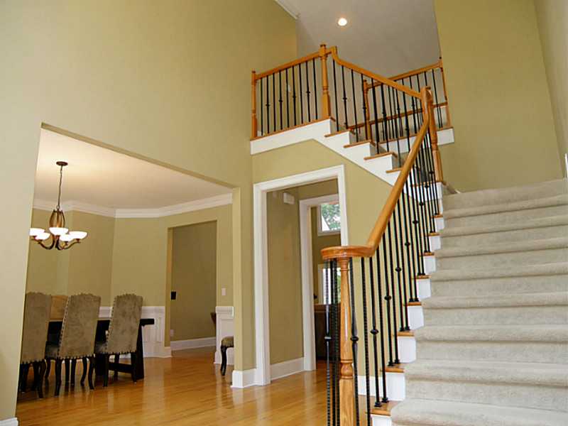 7630 Happy Hollow Road