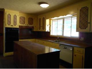 1407 Meadowlake Drive