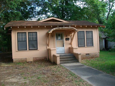 977 Lyons