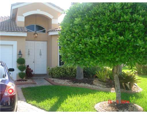 983 NW 133 CT