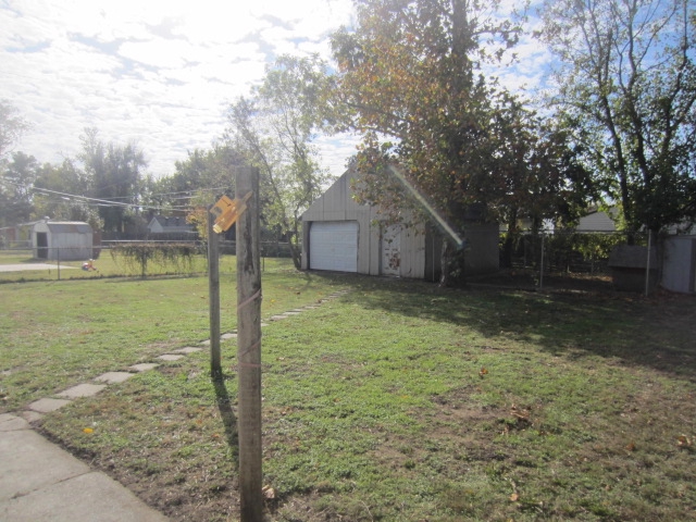 319 Nelson Ave