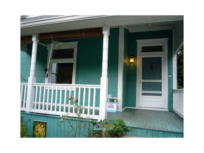 182 Estoria Street