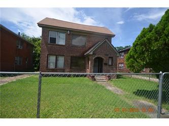2702 2704 Truxillo Ave