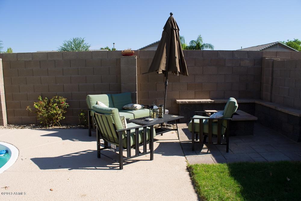 15422 W Teal Lane