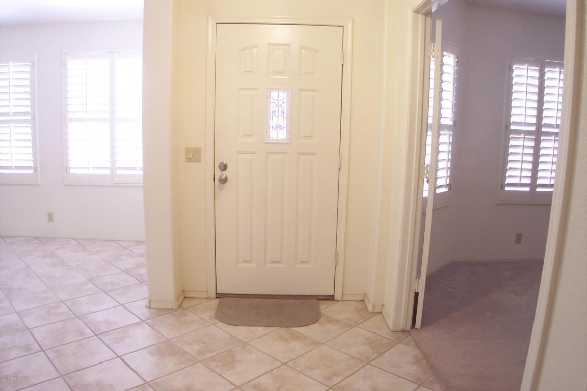 10507 W Mohawk Lane