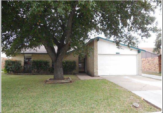 3314 Maple Ln