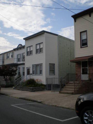 33 WEST 12TH ST