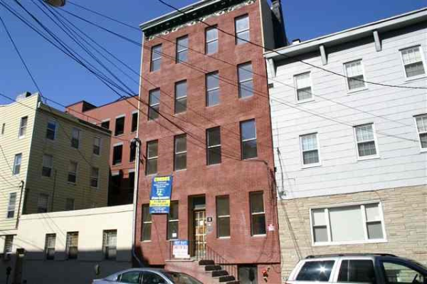 358 3RD ST