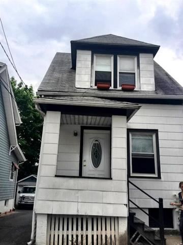 112 FAIRVIEW AVE