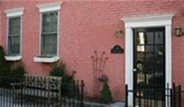713 ADAMS ST