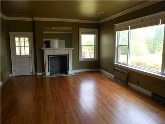 3674 Hwy 22 W
