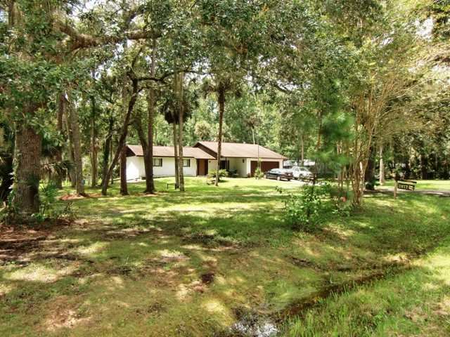2077 Palm Way