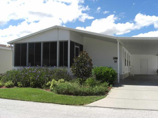 8128 Mill Springs