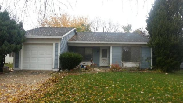 1064 Crestwood Lane