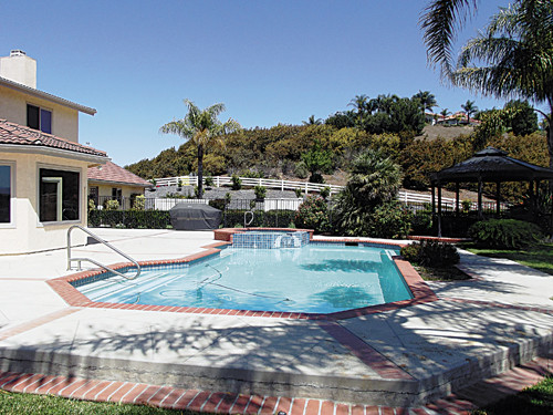 27120 Avenida Del Oro