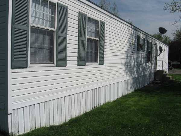 210 Lakeview Dr