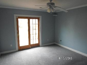 3895 Magnolia Dr