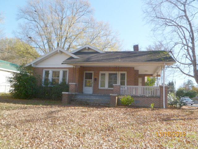 1200 Montlieu Avenue