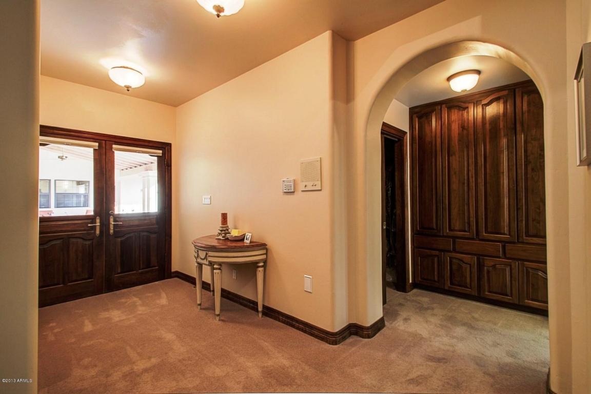 2169 E CALLE DE ARCOS --