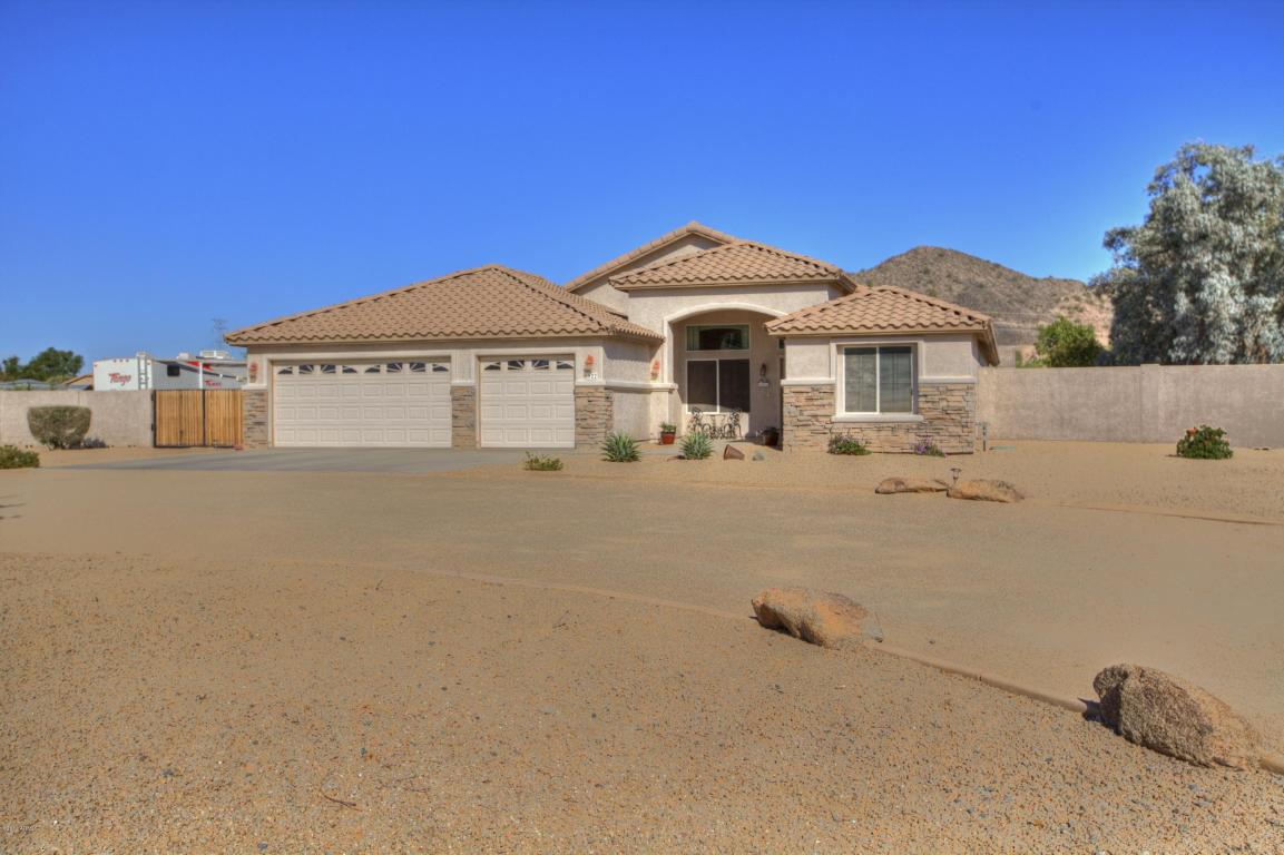 8922 W CALLE LEJOS --