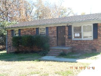 2735 Skyland Drive