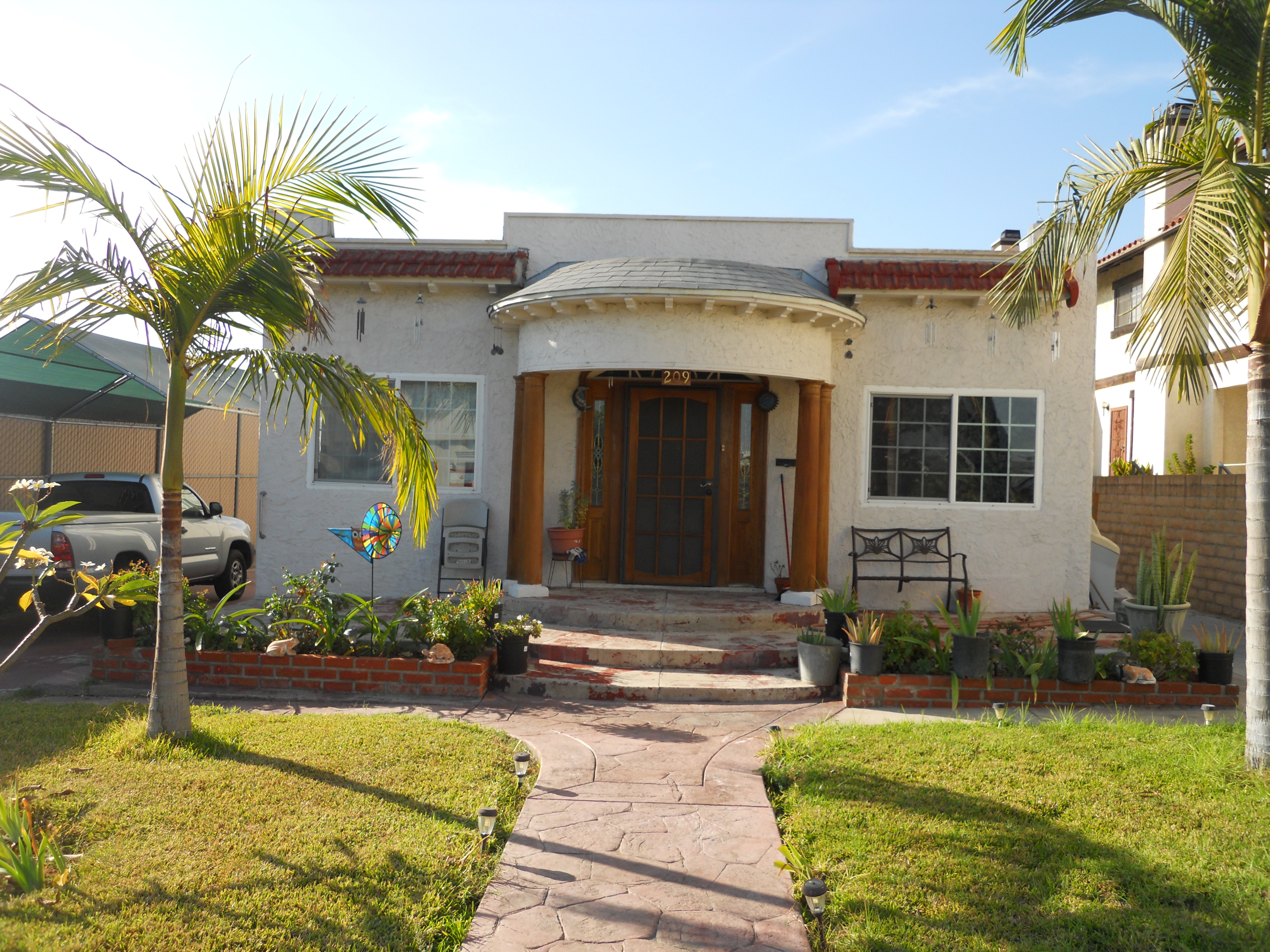 209 N. Maple Ave.